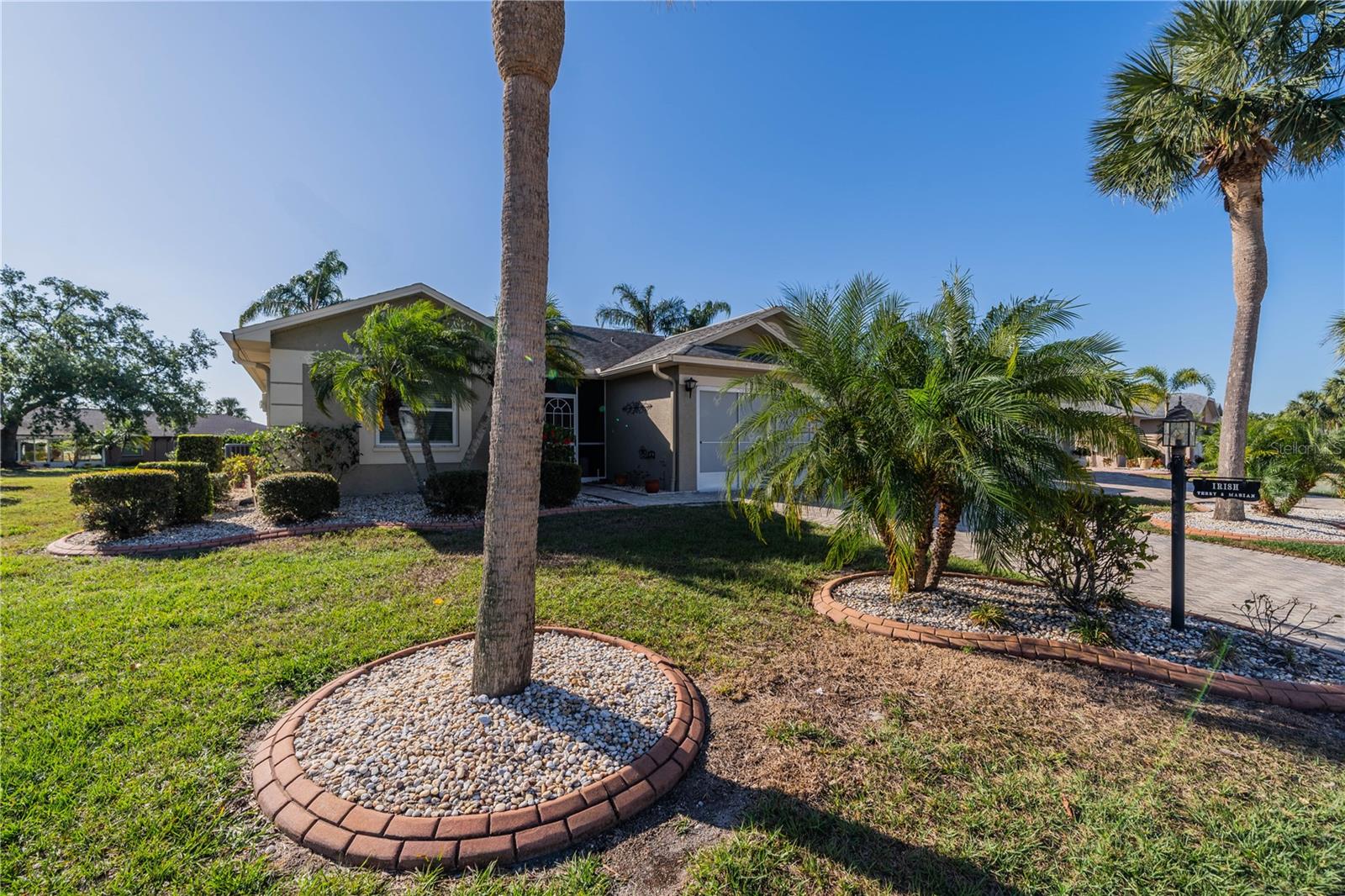 1933 GRAND CYPRESS LN, SUN CITY CENTER, FL, 33573