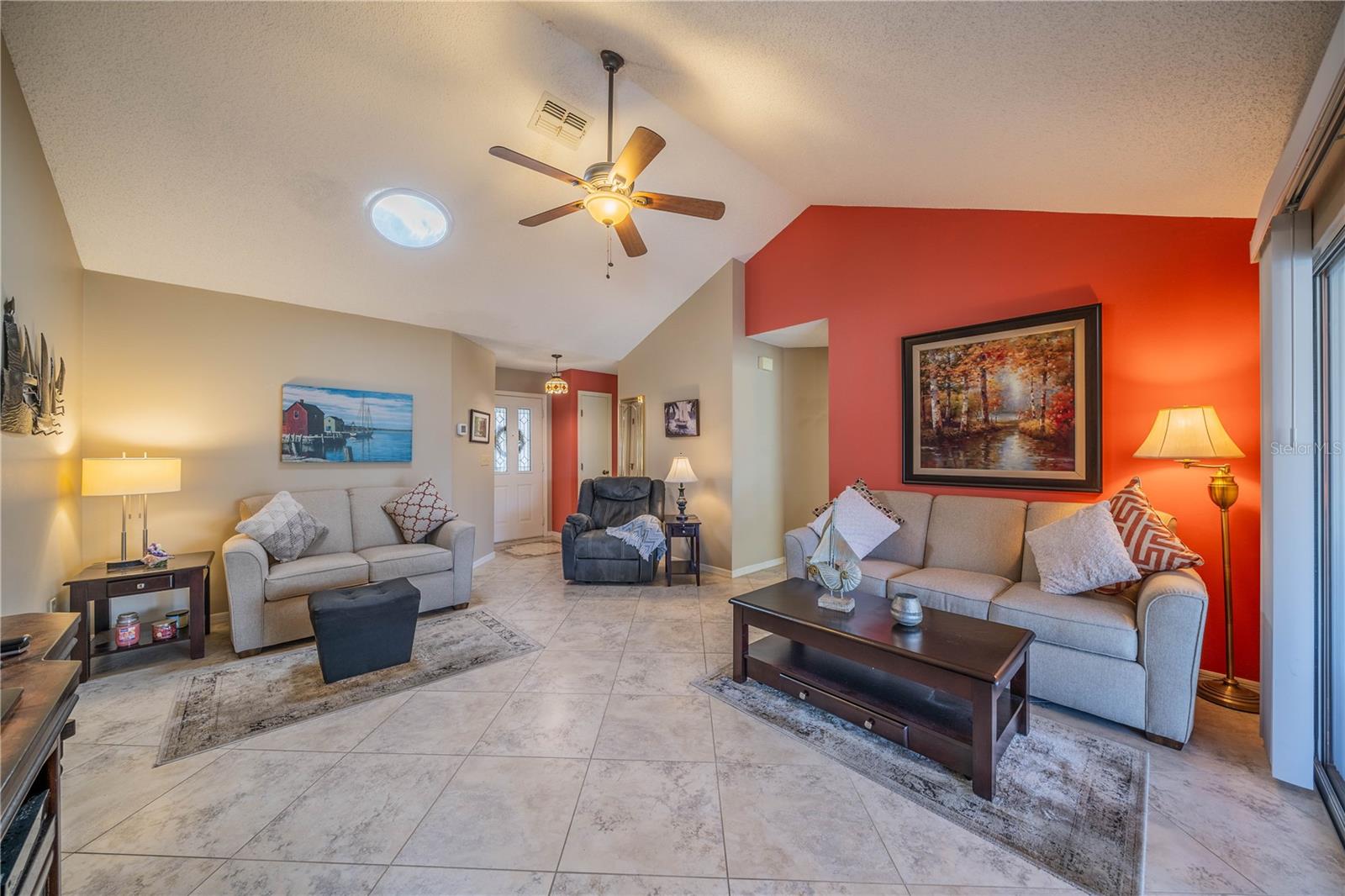 1933 GRAND CYPRESS LN, SUN CITY CENTER, FL, 33573