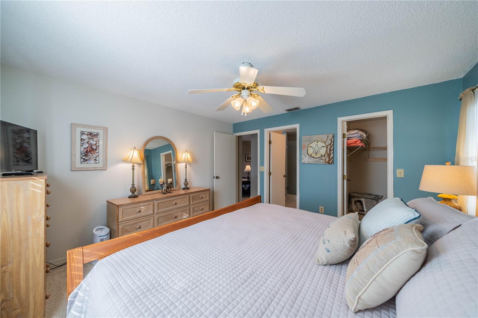 1933 GRAND CYPRESS LN, SUN CITY CENTER, FL, 33573