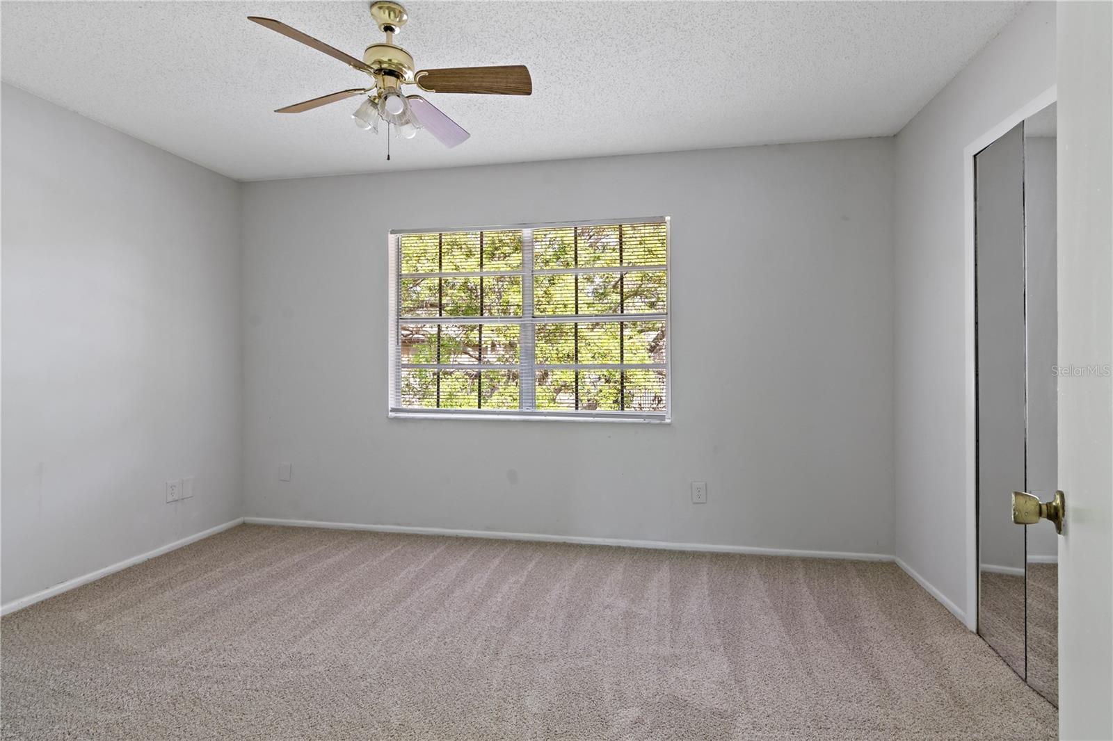 O6289341 Property Photo