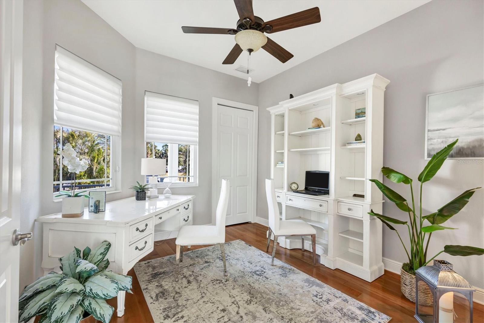 810 SIESTA DR, SARASOTA, FL, 34242