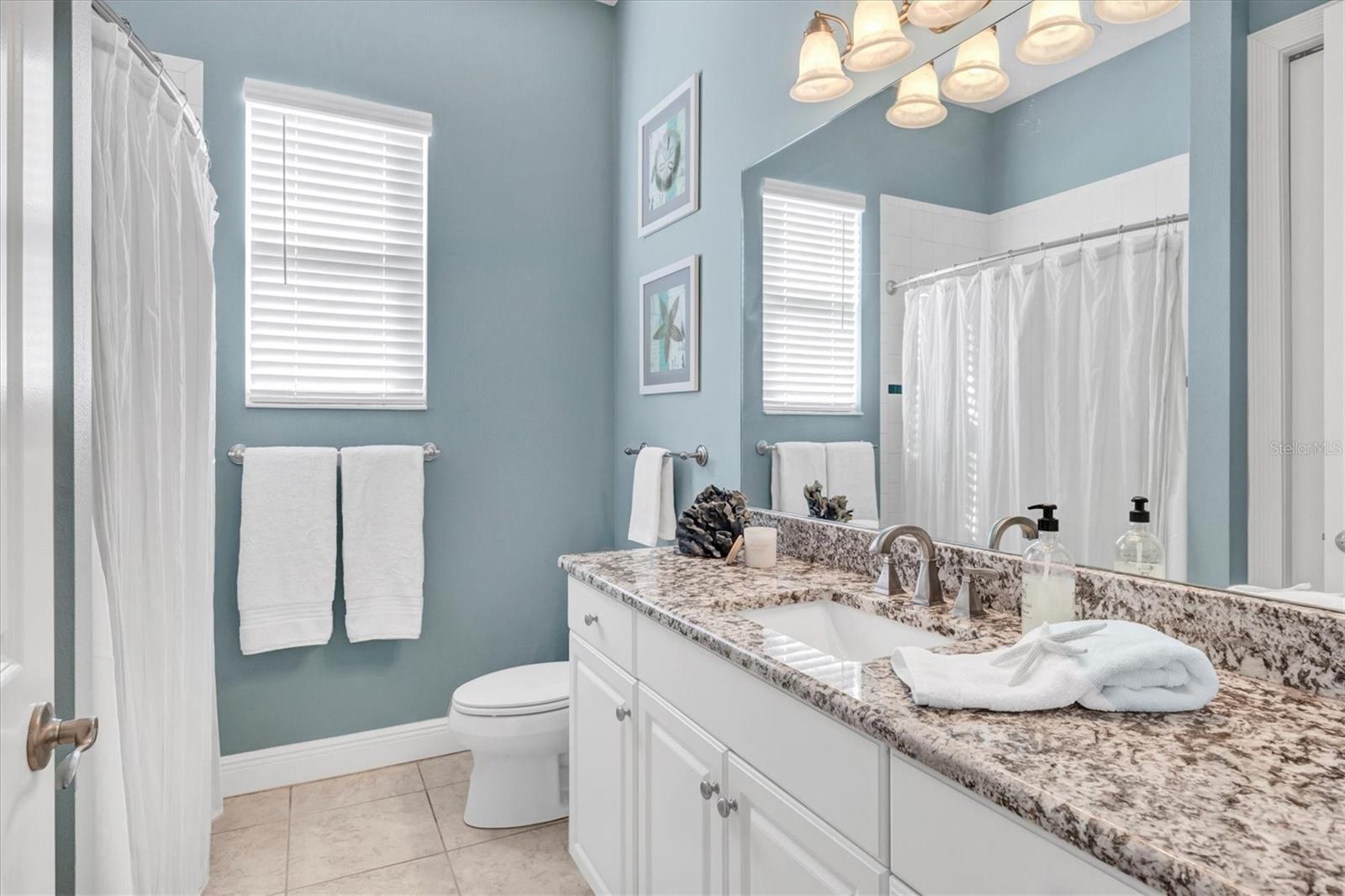 810 SIESTA DR, SARASOTA, FL, 34242