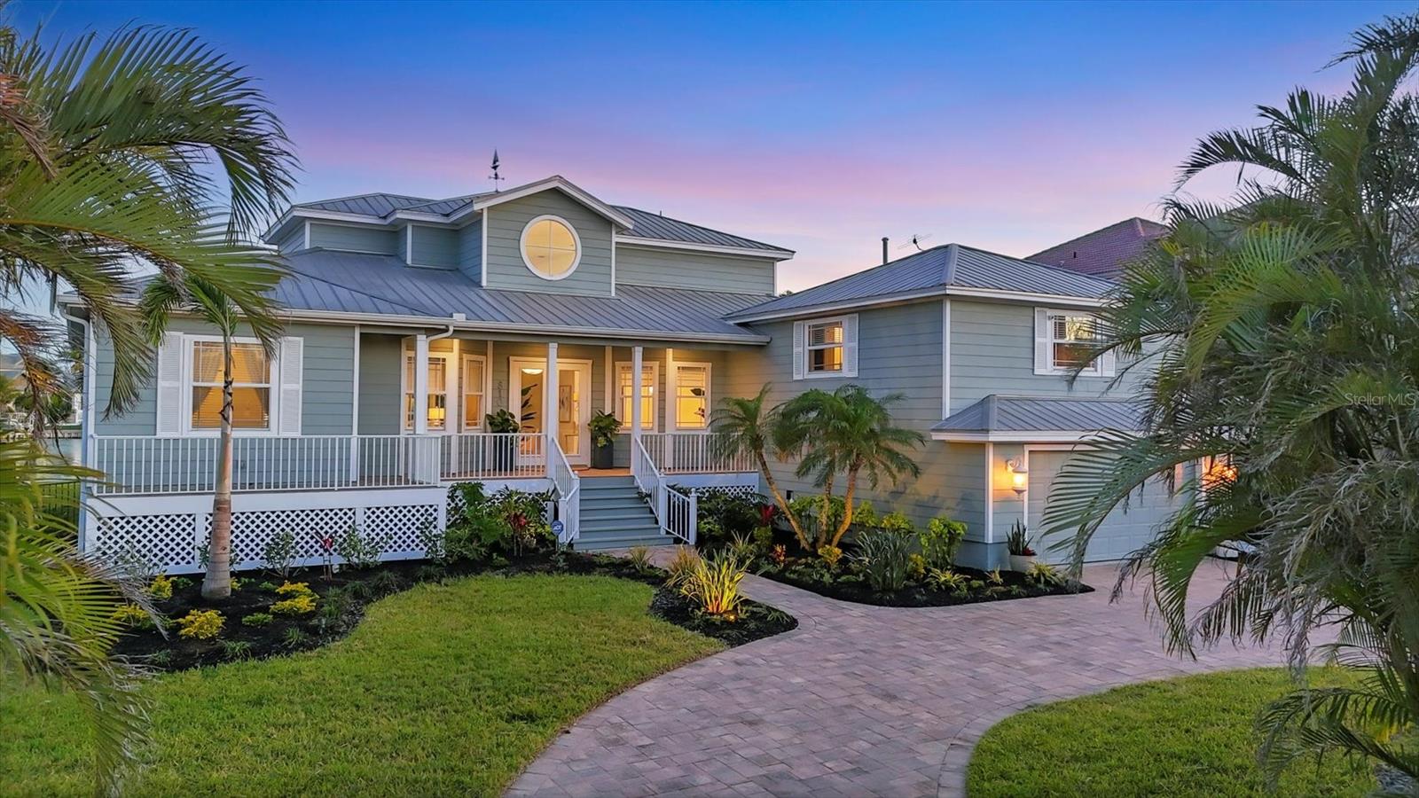 810 SIESTA DR, SARASOTA, FL, 34242