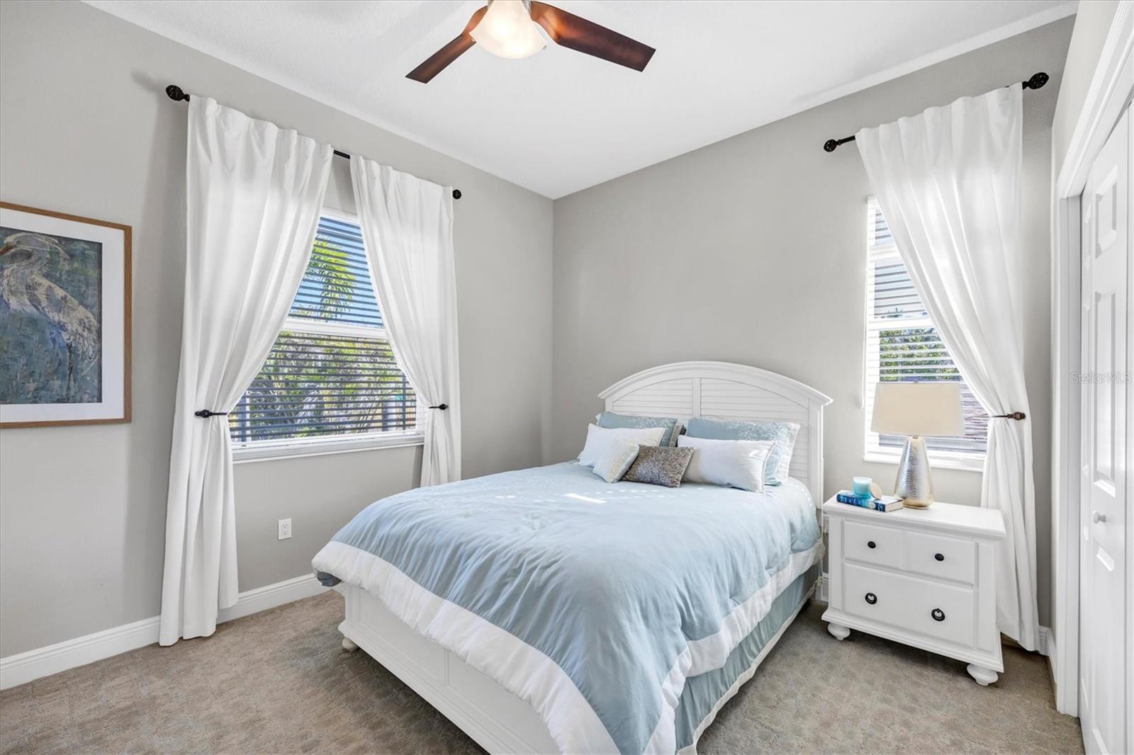 810 SIESTA DR, SARASOTA, FL, 34242