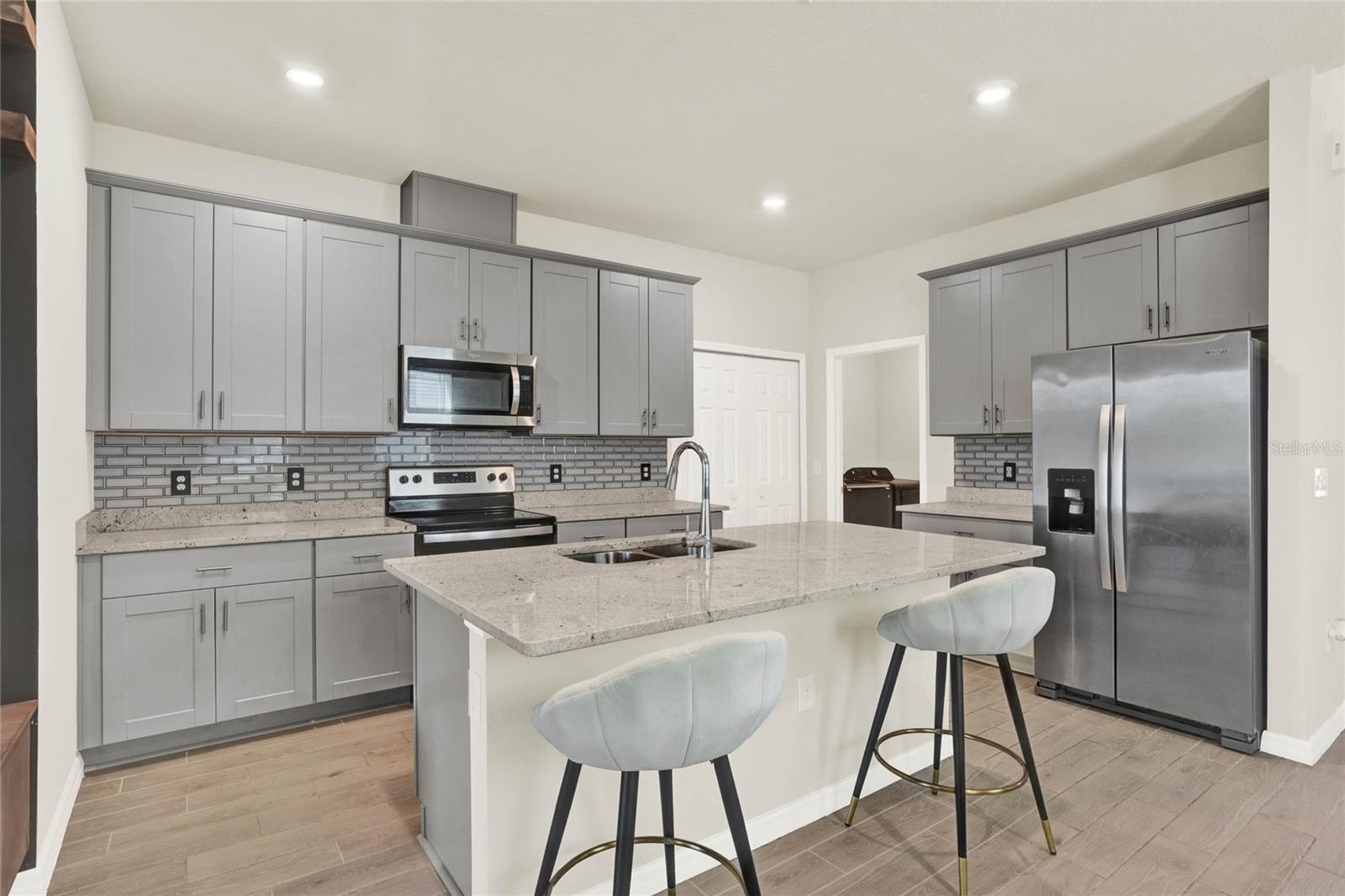 2293 MYSTIC MAZE LN, MINNEOLA, FL, 34715