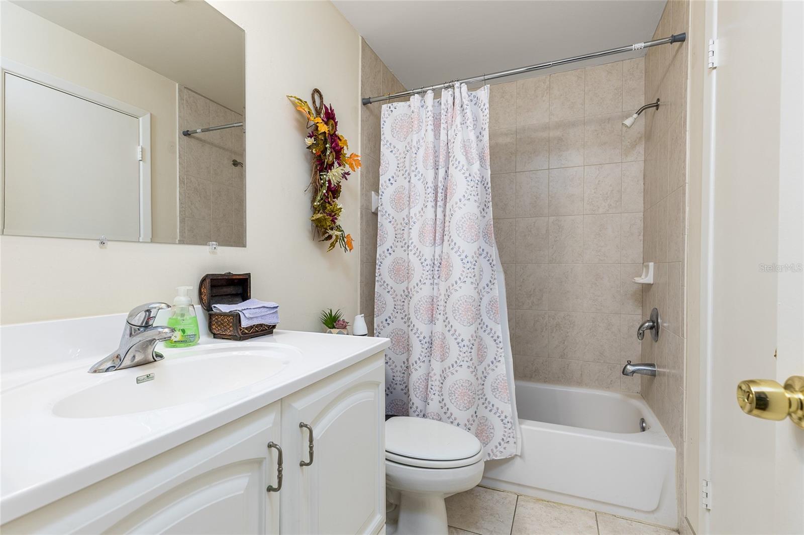 605 CHESTNUT OAK CIR #215, ALTAMONTE SPRINGS, FL, 32701