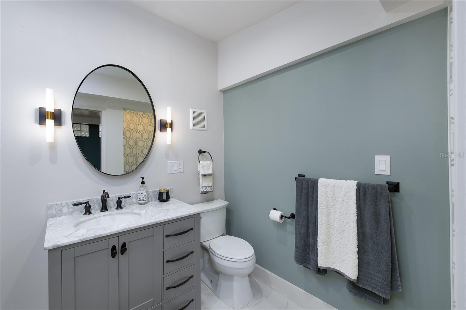 2521 DRIFTWOOD RD SE, ST PETERSBURG, FL, 33705
