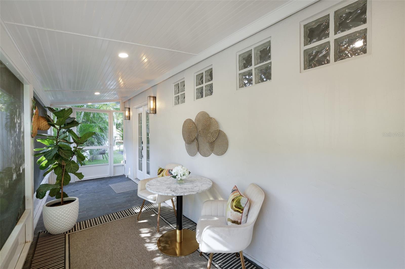 2521 DRIFTWOOD RD SE, ST PETERSBURG, FL, 33705
