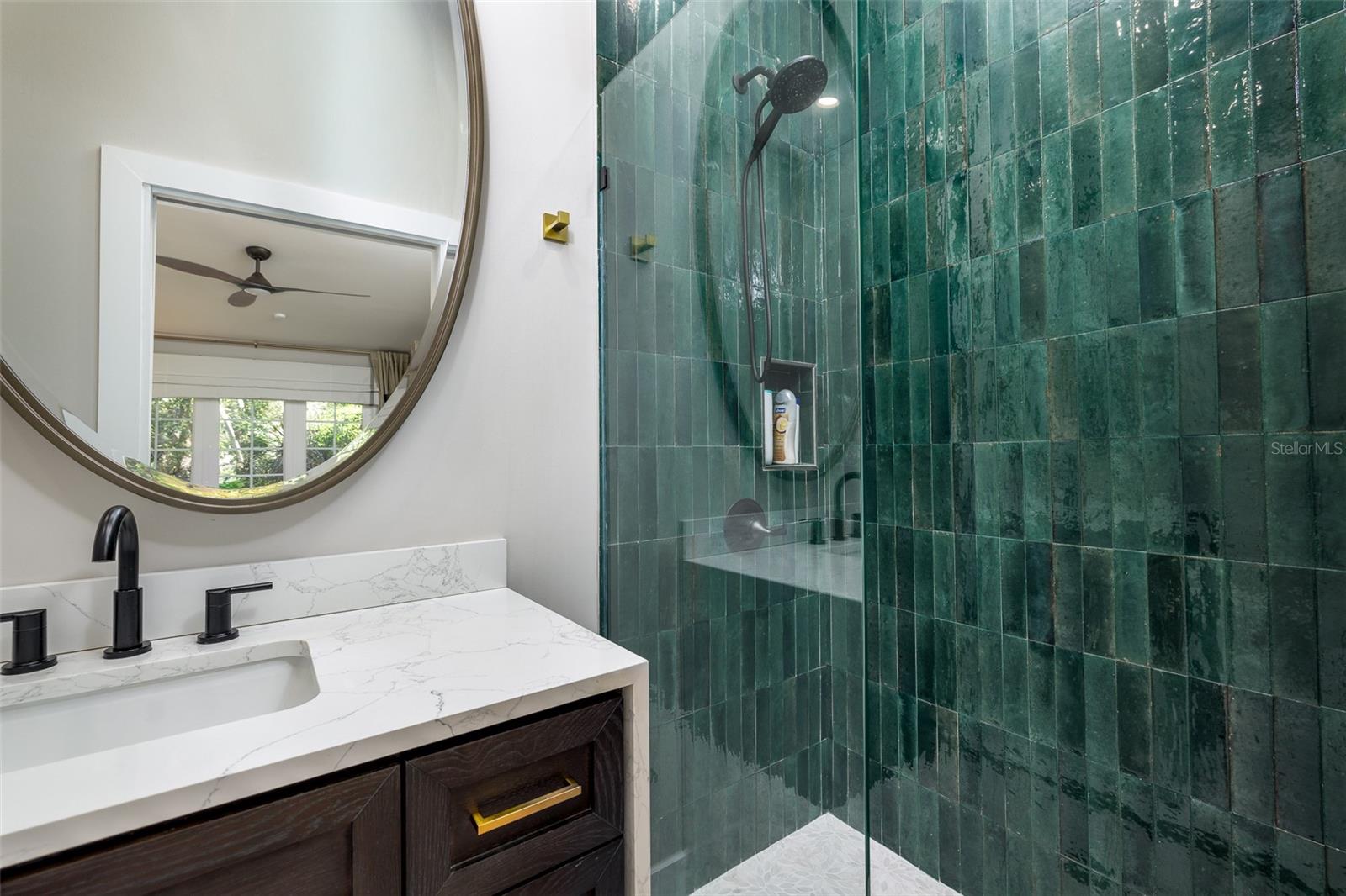 2521 DRIFTWOOD RD SE, ST PETERSBURG, FL, 33705