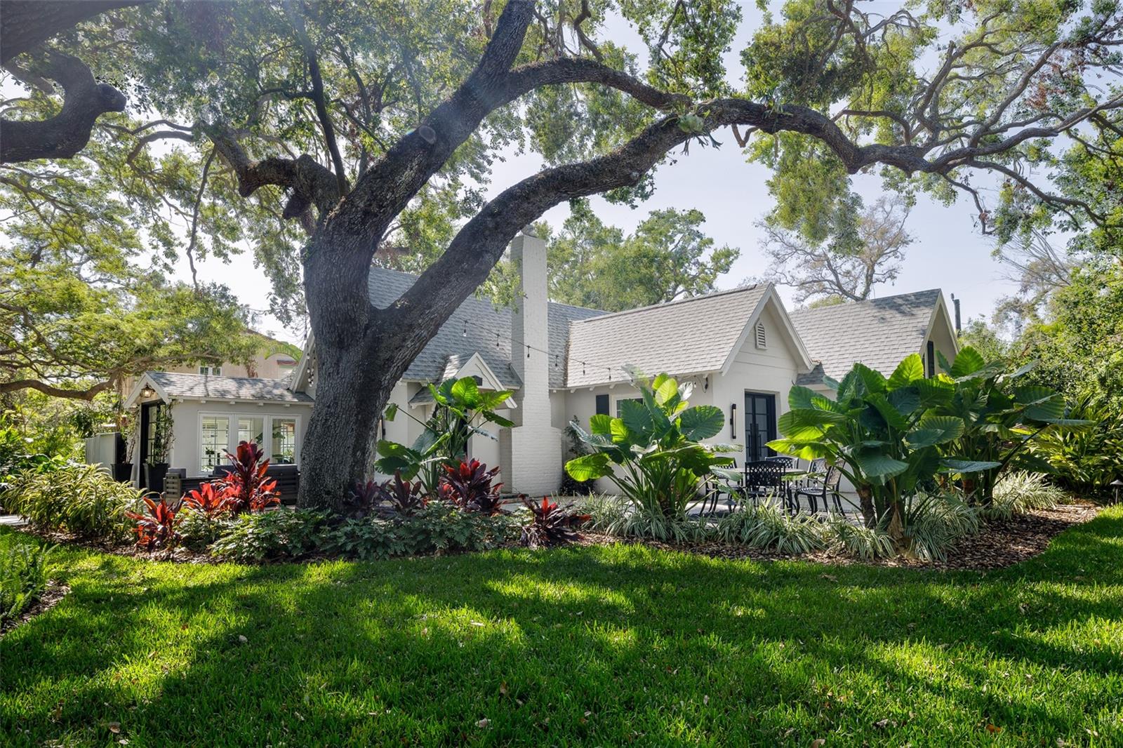 2521 DRIFTWOOD RD SE, ST PETERSBURG, FL, 33705