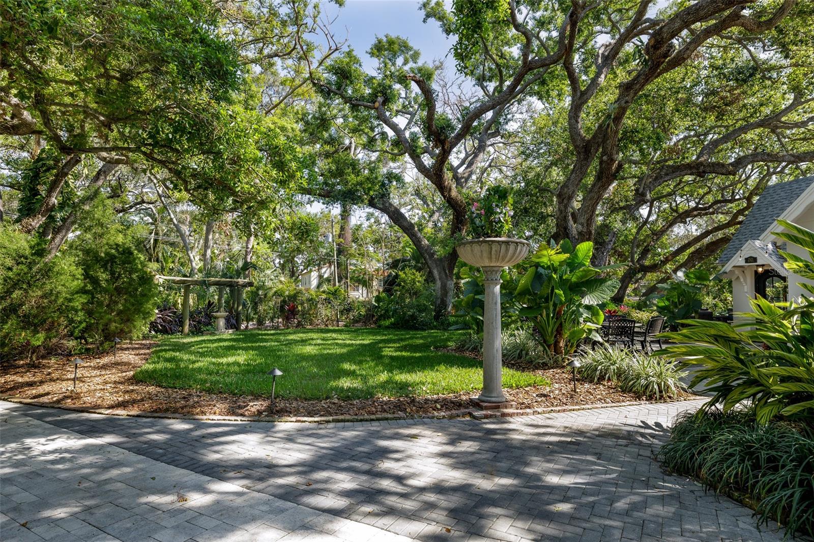 2521 DRIFTWOOD RD SE, ST PETERSBURG, FL, 33705