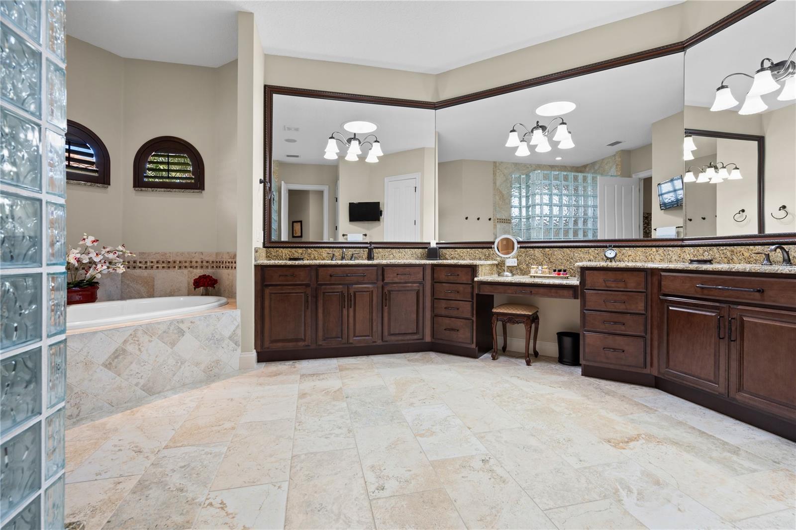 88 HAMMOCK BEACH CIRCLE N, PALM COAST, FL, 32137