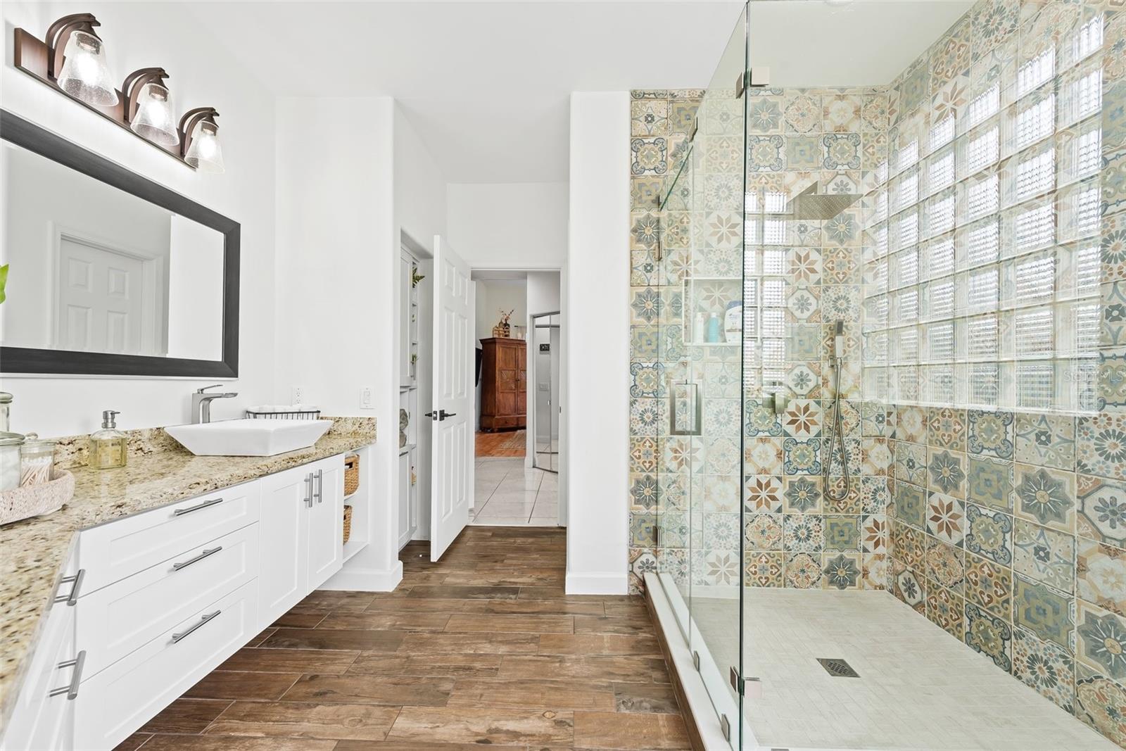 821 CRESTVIEW CIR, WESTON, FL, 33327