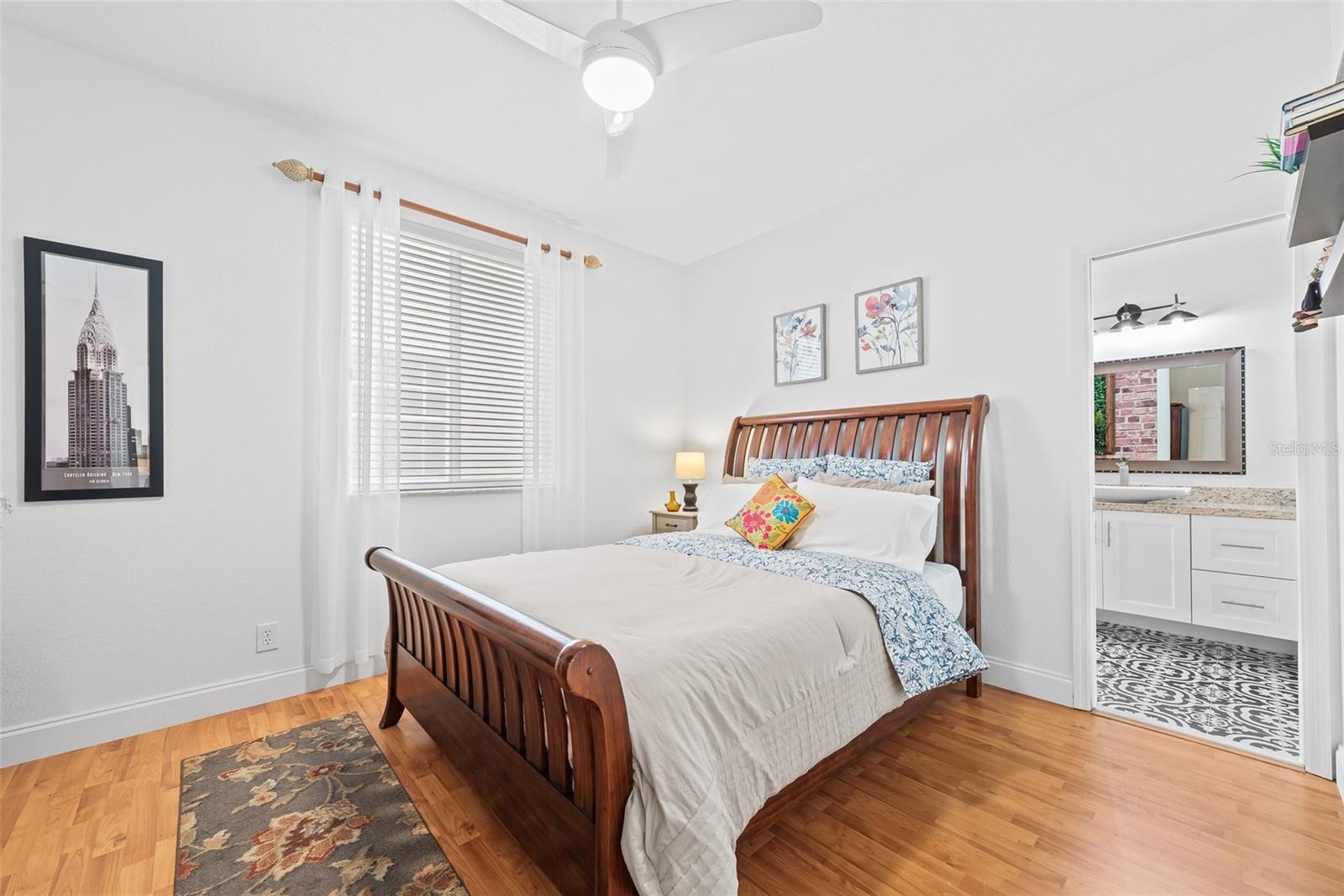 821 CRESTVIEW CIR, WESTON, FL, 33327