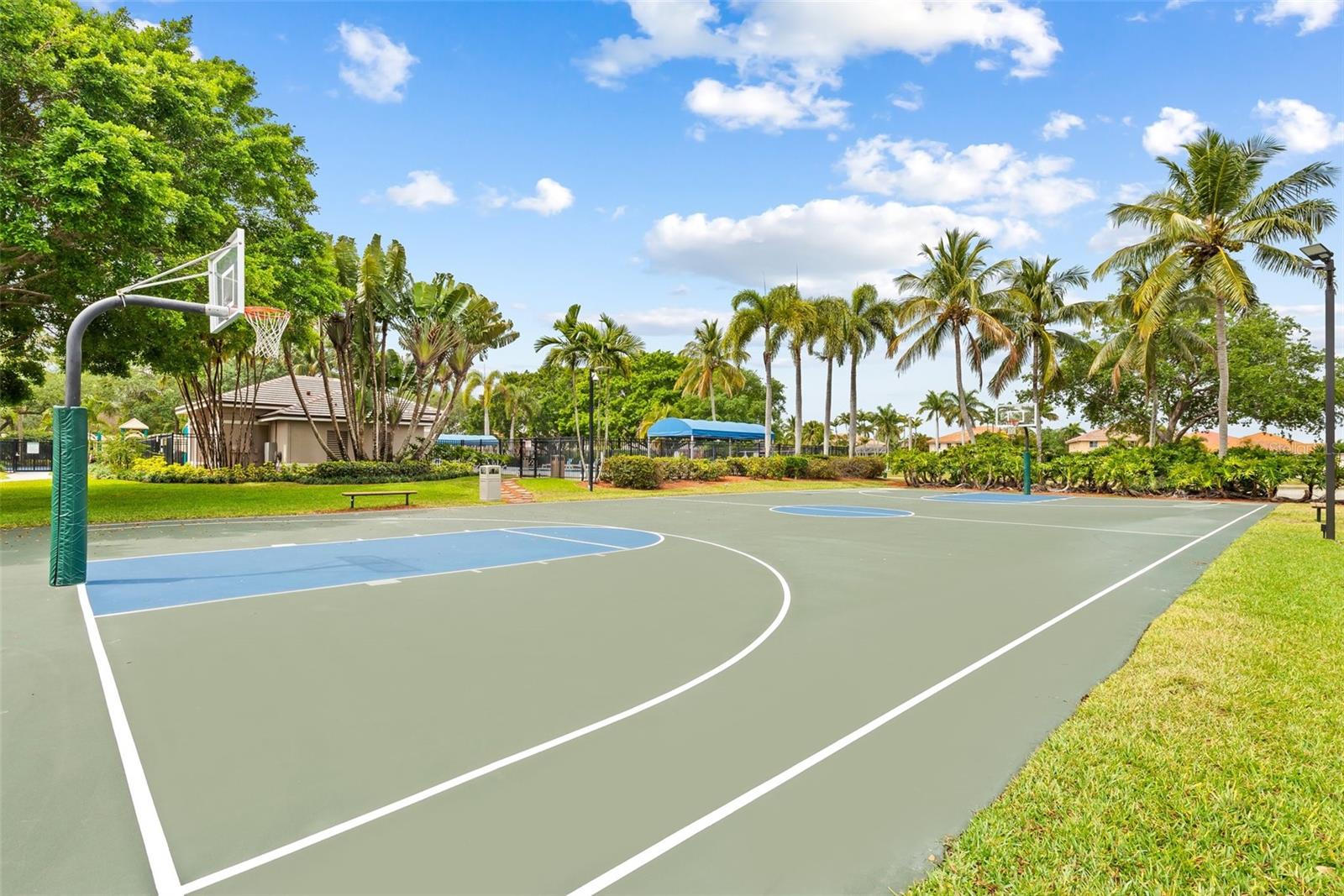 821 CRESTVIEW CIR, WESTON, FL, 33327