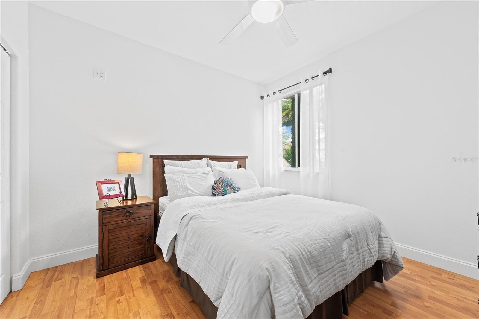 821 CRESTVIEW CIR, WESTON, FL, 33327