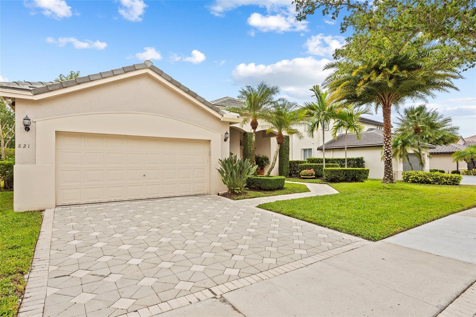821 CRESTVIEW CIR, WESTON, FL, 33327