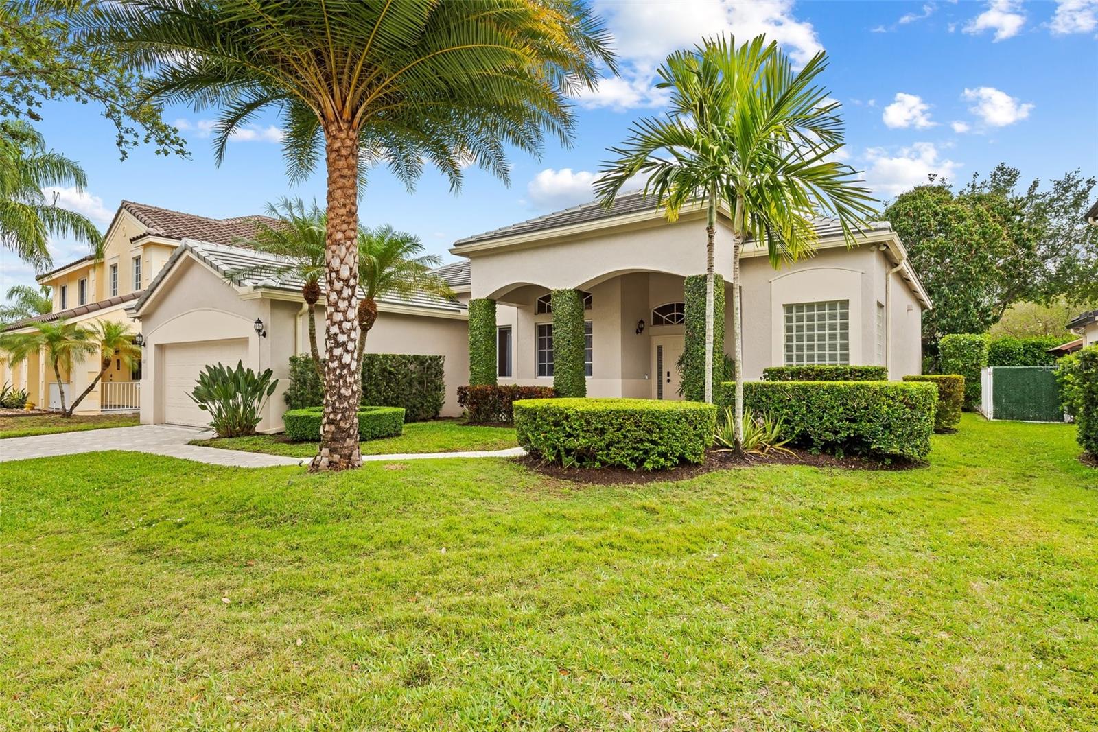 821 CRESTVIEW CIR, WESTON, FL, 33327