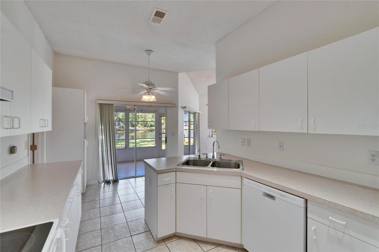 2310 MOONEY PL, SUN CITY CENTER, FL, 33573
