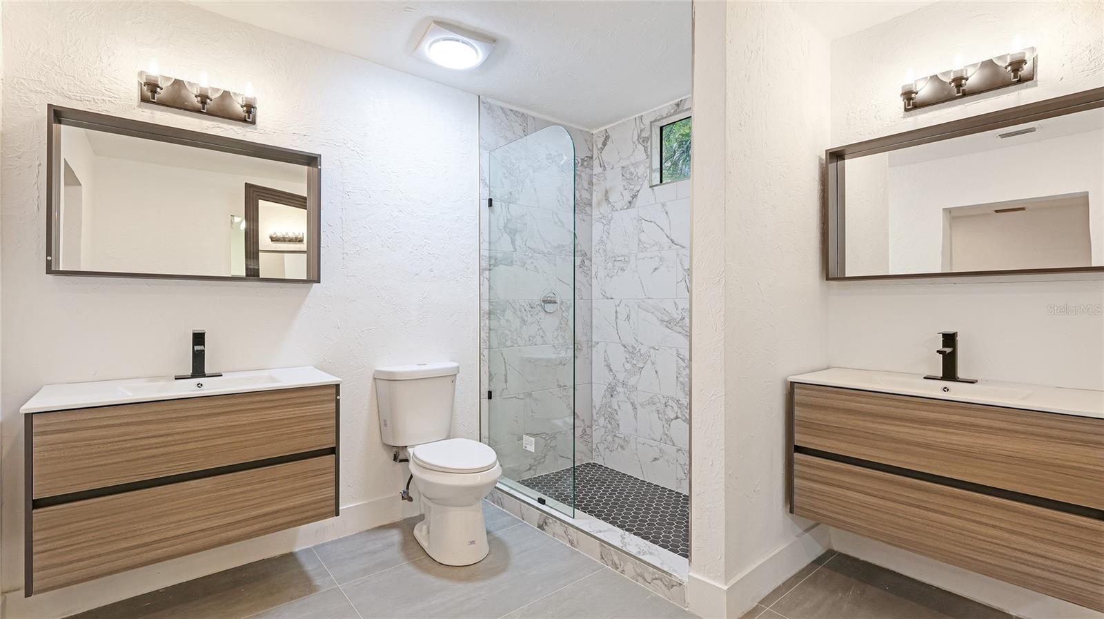 2539 HUNTINGTON AVE, SARASOTA, FL, 34232