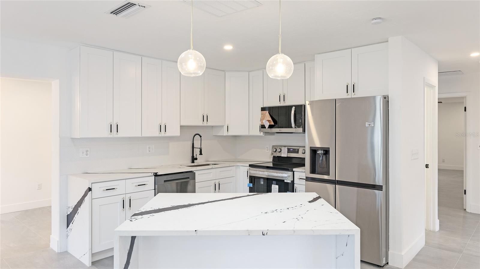 2539 HUNTINGTON AVE, SARASOTA, FL, 34232