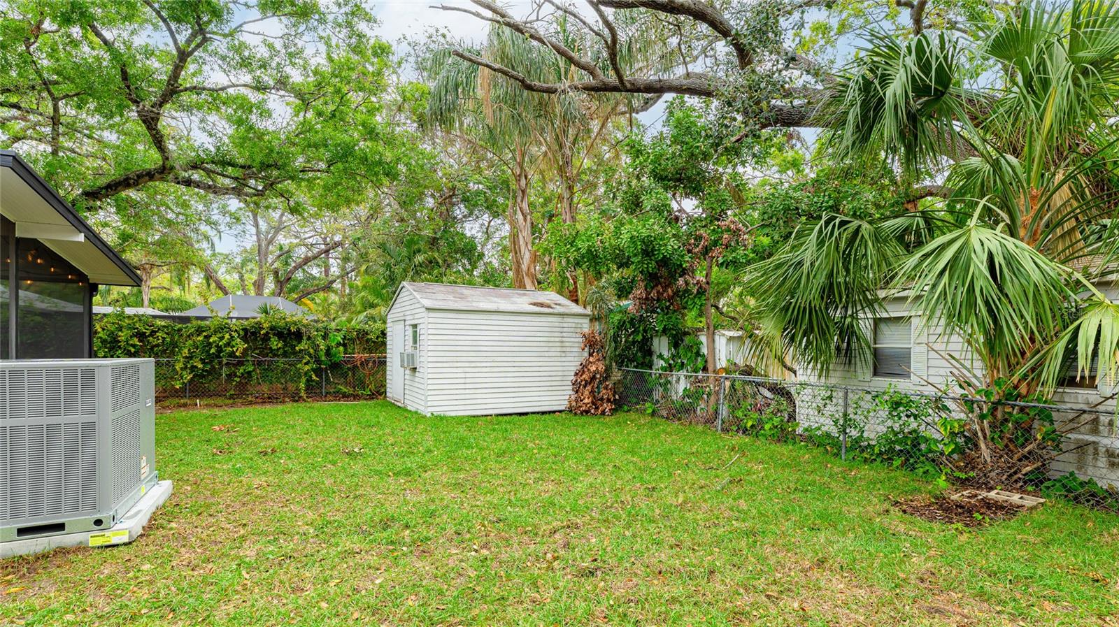 2539 HUNTINGTON AVE, SARASOTA, FL, 34232