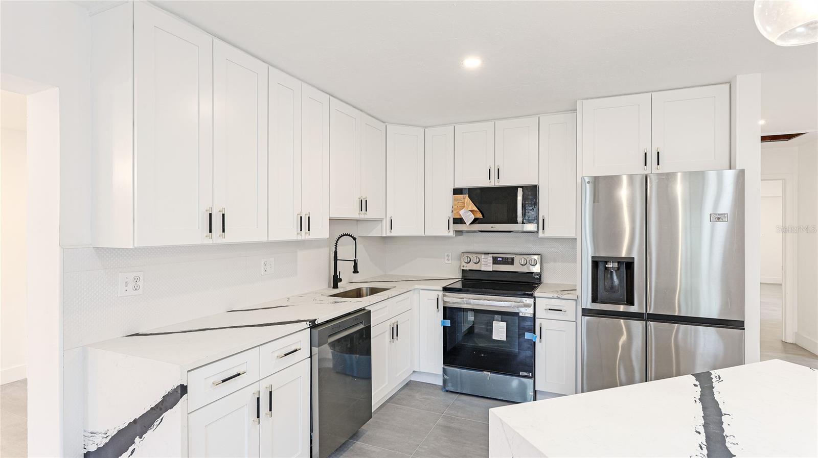 2539 HUNTINGTON AVE, SARASOTA, FL, 34232