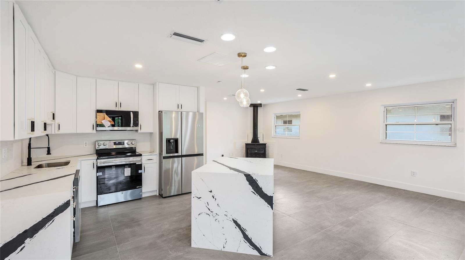 2539 HUNTINGTON AVE, SARASOTA, FL, 34232