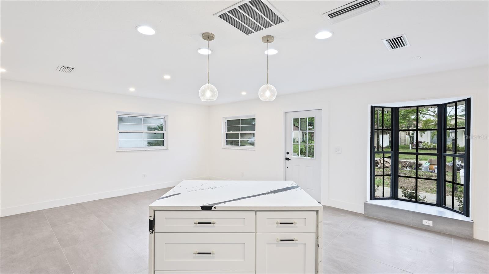 2539 HUNTINGTON AVE, SARASOTA, FL, 34232