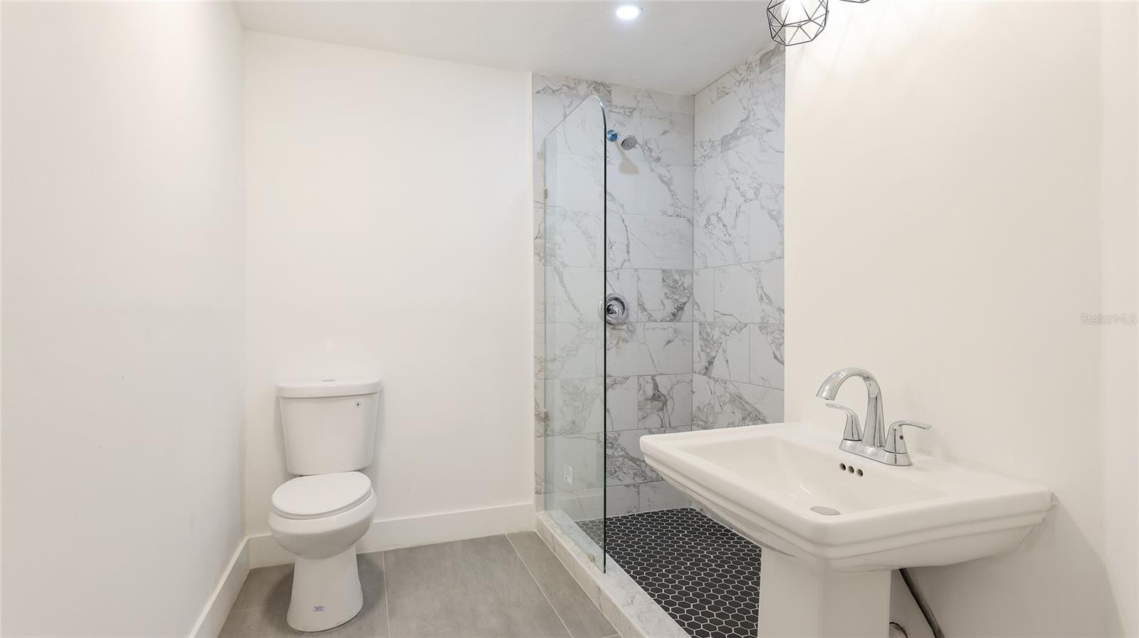 2539 HUNTINGTON AVE, SARASOTA, FL, 34232