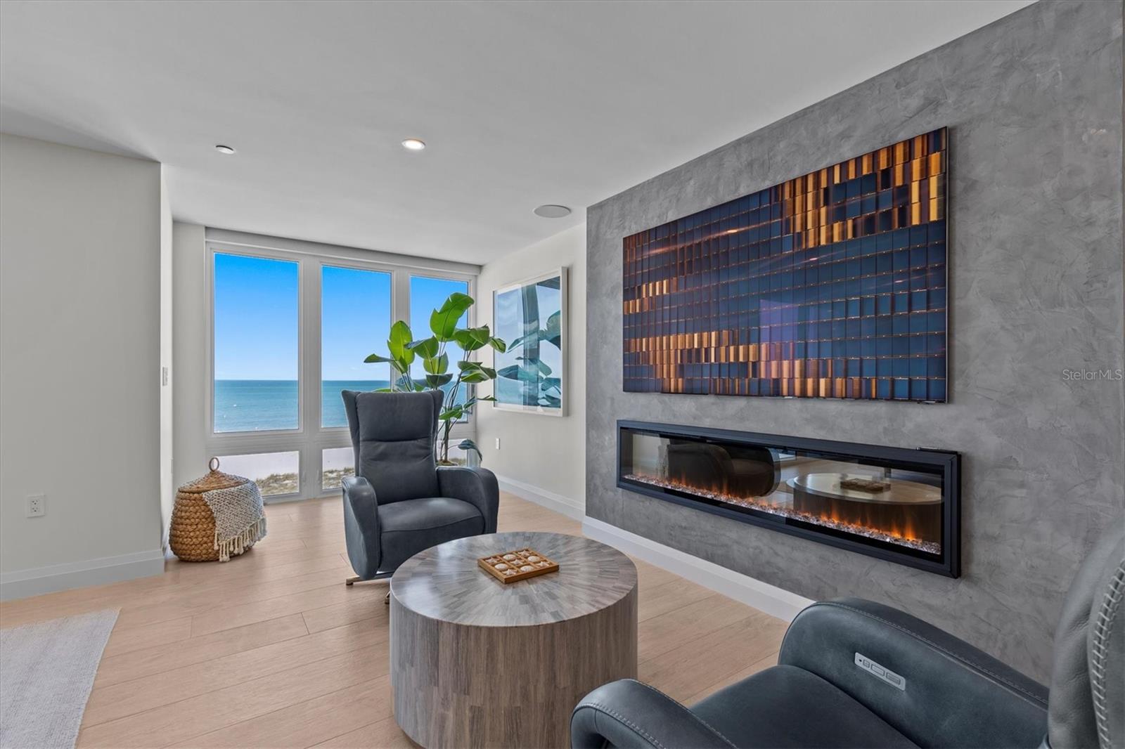 TB8361197 Property Photo