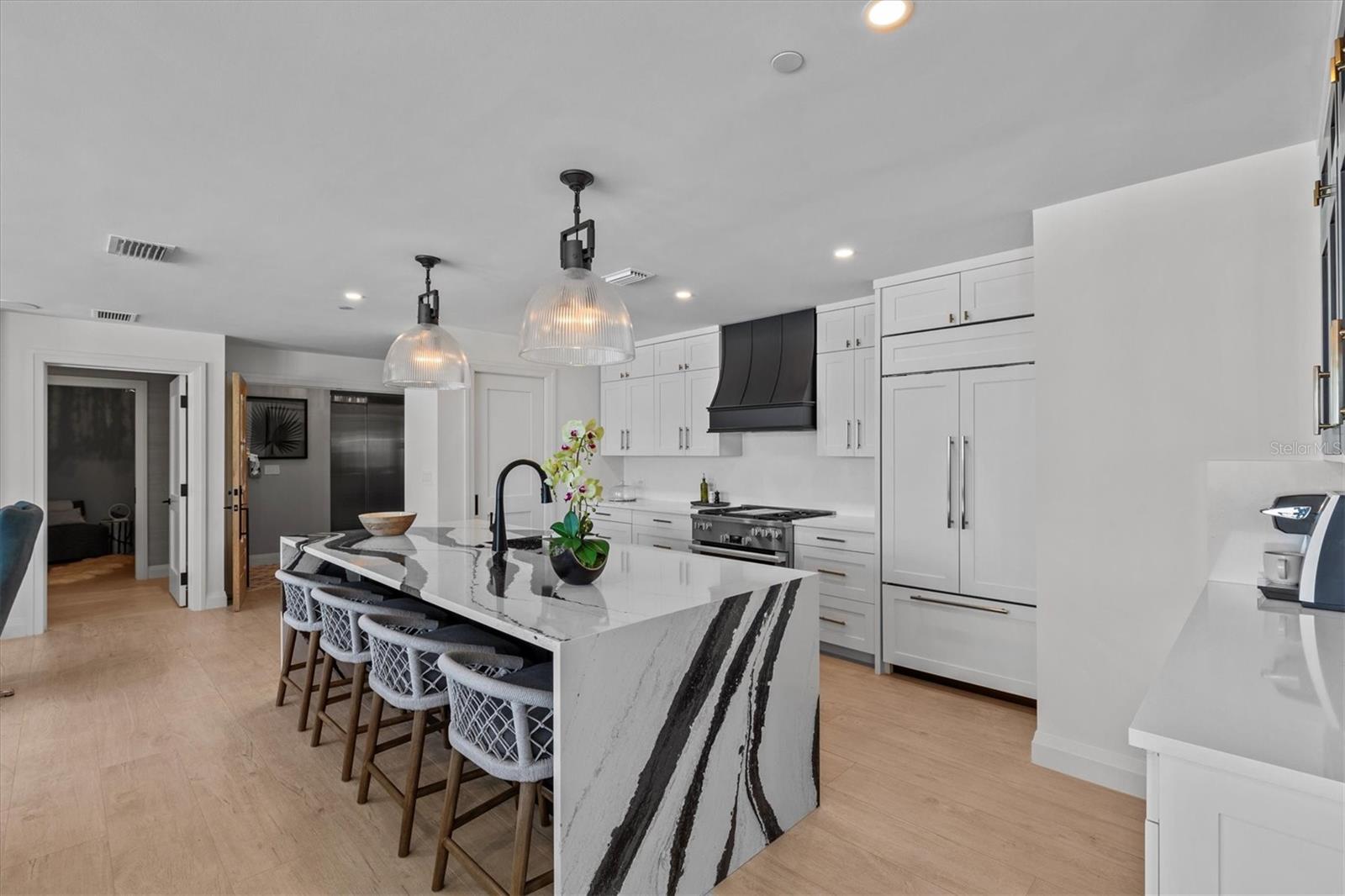 TB8361197 Property Photo