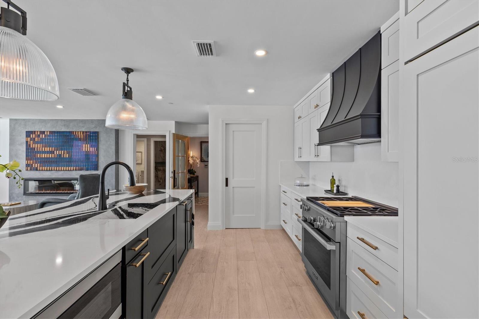 TB8361197 Property Photo