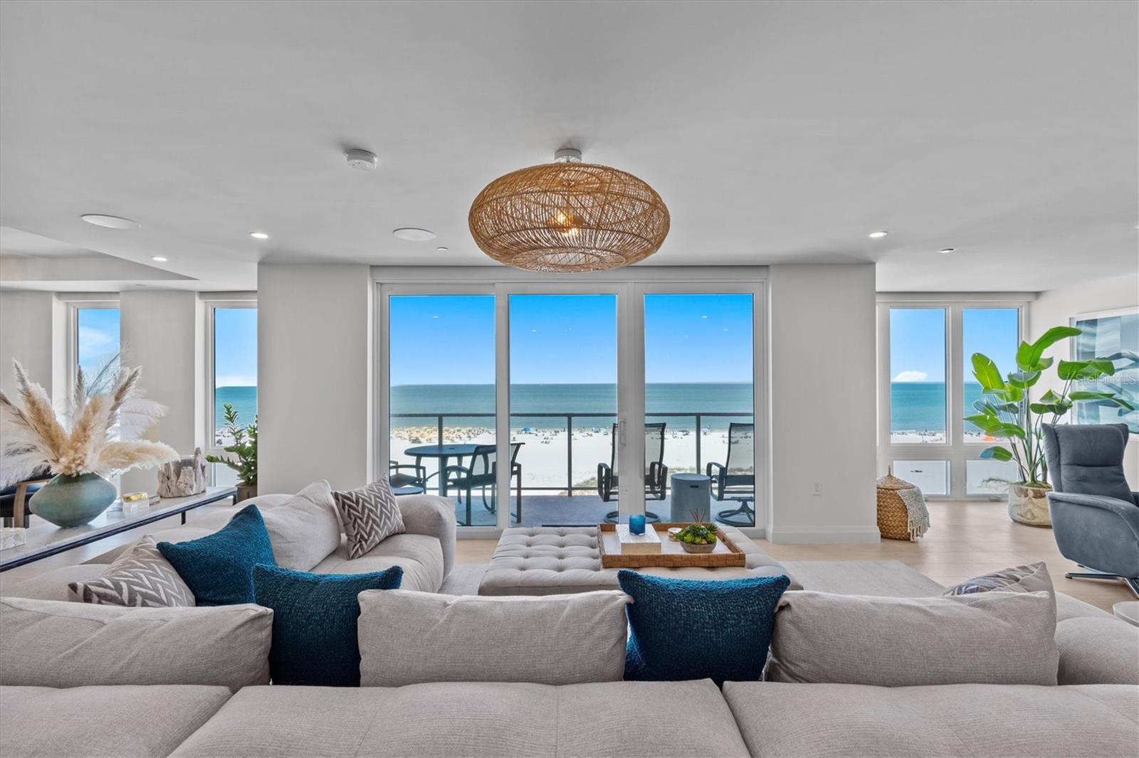 TB8361197 Property Photo