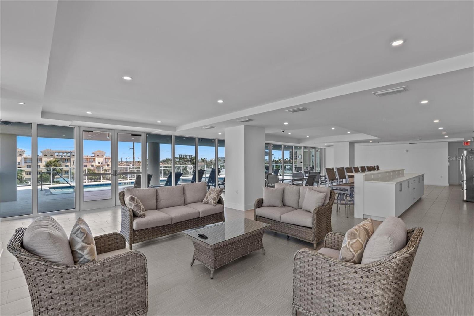 TB8361197 Property Photo