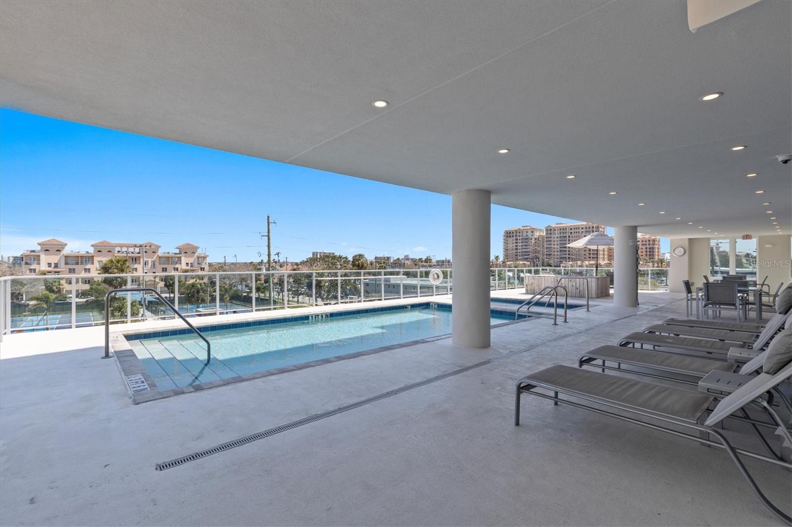 TB8361197 Property Photo