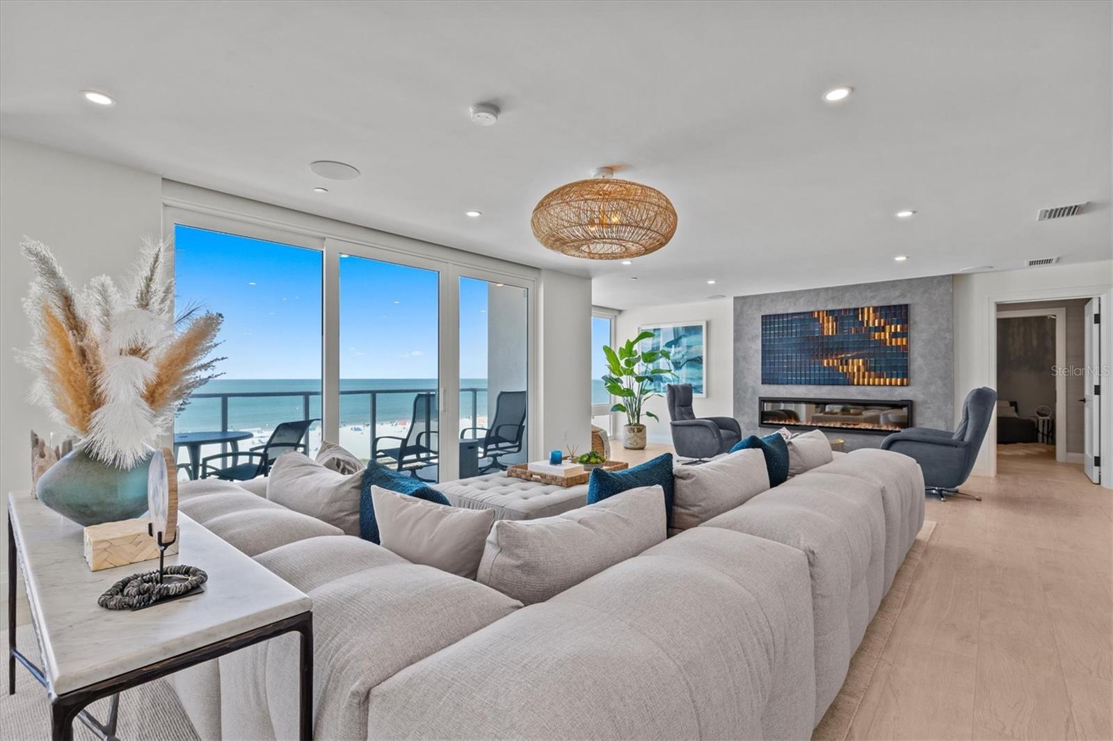 TB8361197 Property Photo