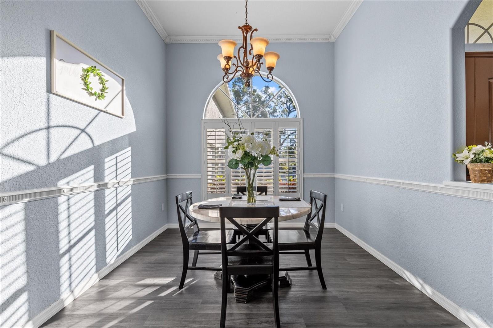 2309 VALRICO FOREST DR, VALRICO, FL, 33594