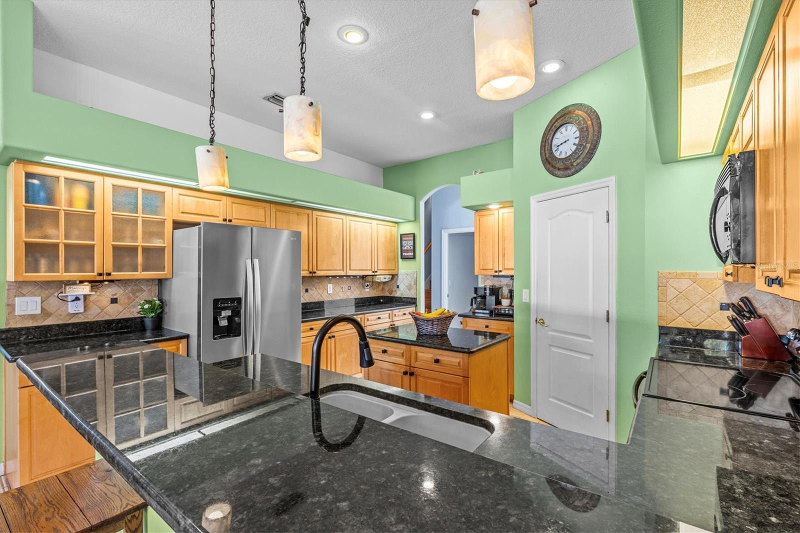 2309 VALRICO FOREST DR, VALRICO, FL, 33594
