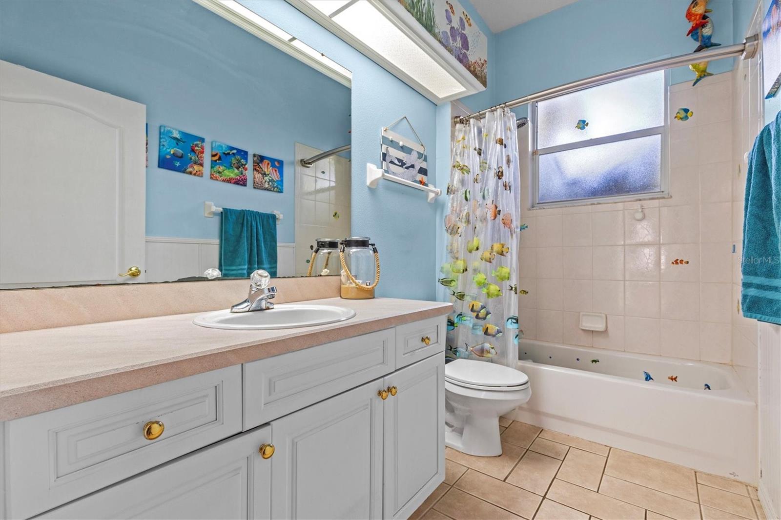2309 VALRICO FOREST DR, VALRICO, FL, 33594