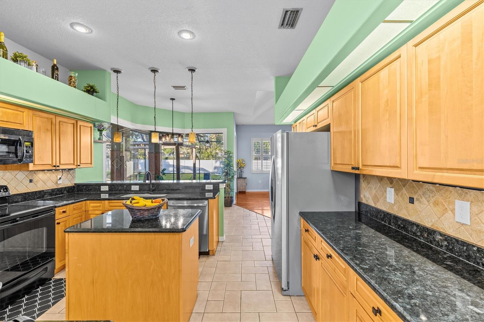2309 VALRICO FOREST DR, VALRICO, FL, 33594