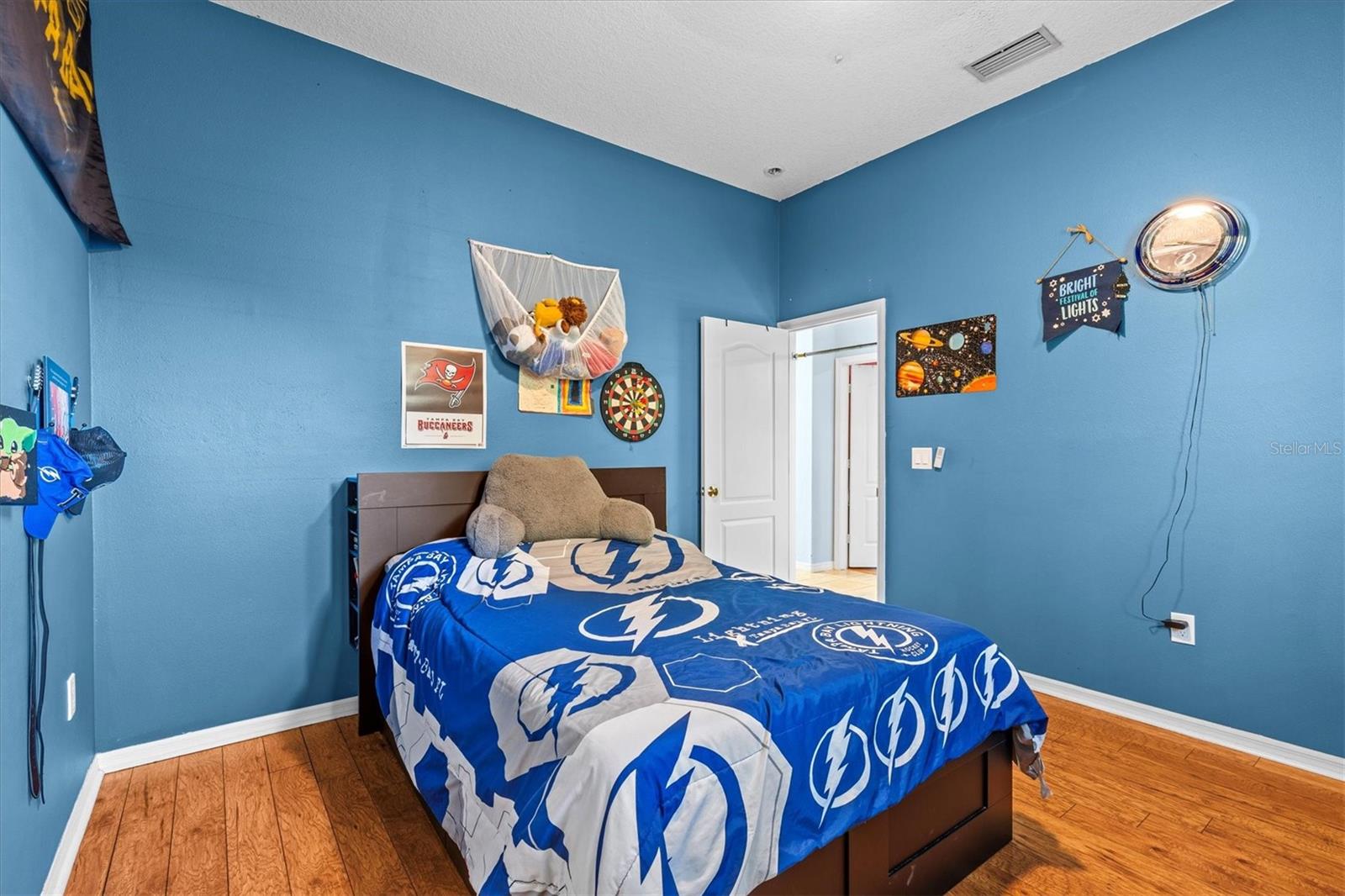 2309 VALRICO FOREST DR, VALRICO, FL, 33594