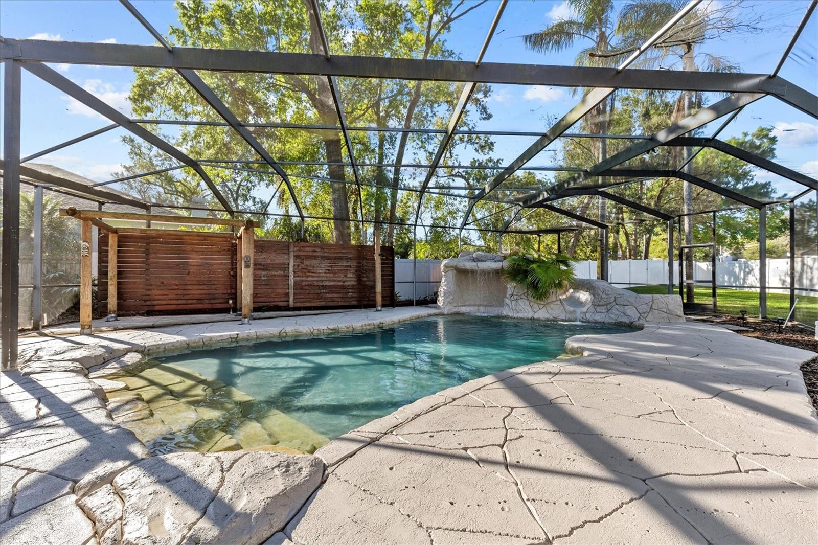 2309 VALRICO FOREST DR, VALRICO, FL, 33594