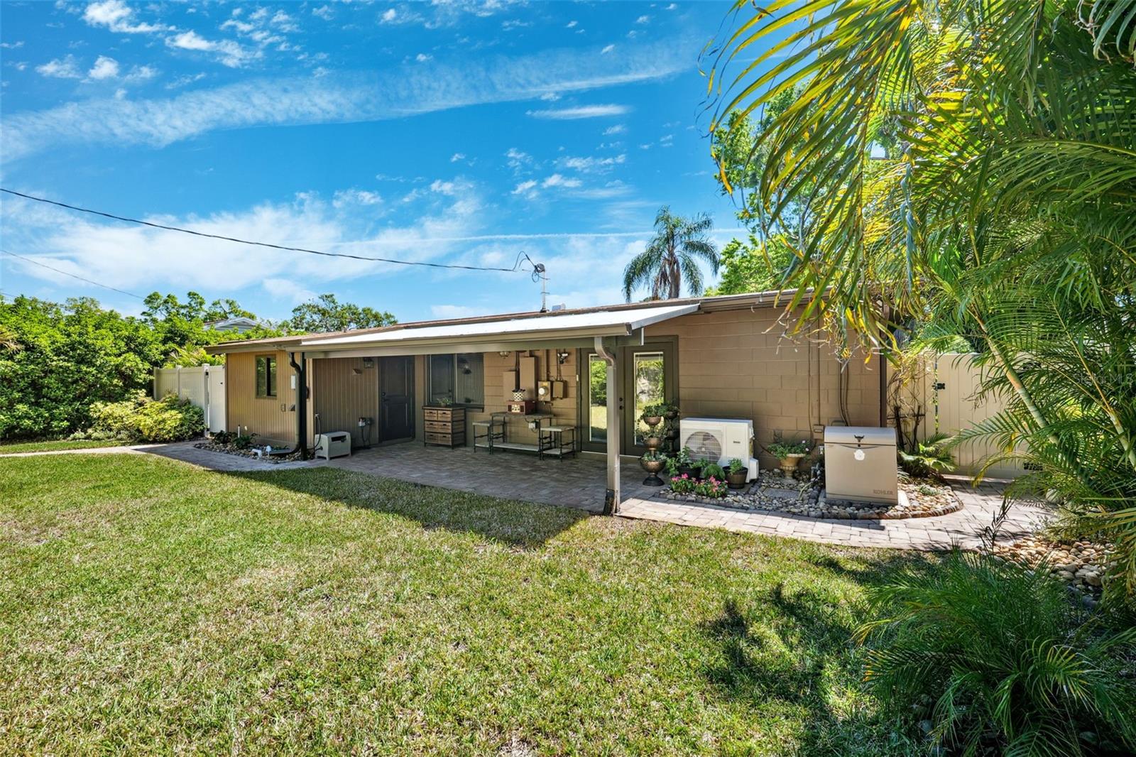 6433 MURRAY HILL DR, TAMPA, FL, 33615
