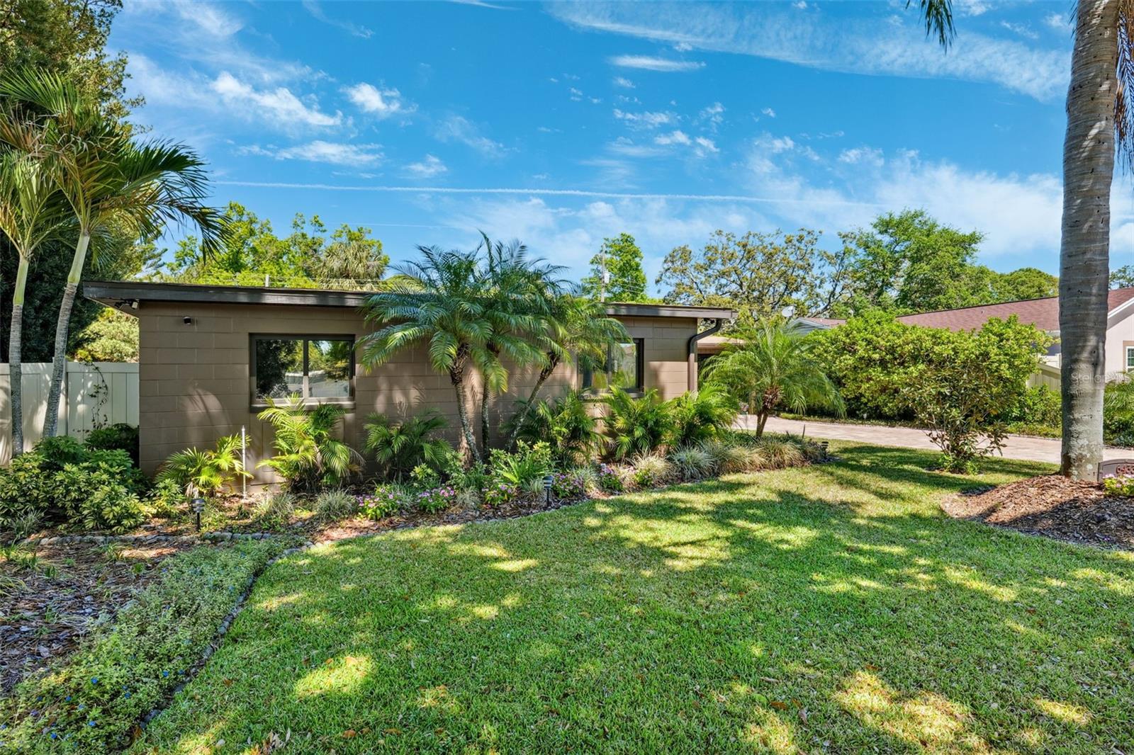 6433 MURRAY HILL DR, TAMPA, FL, 33615