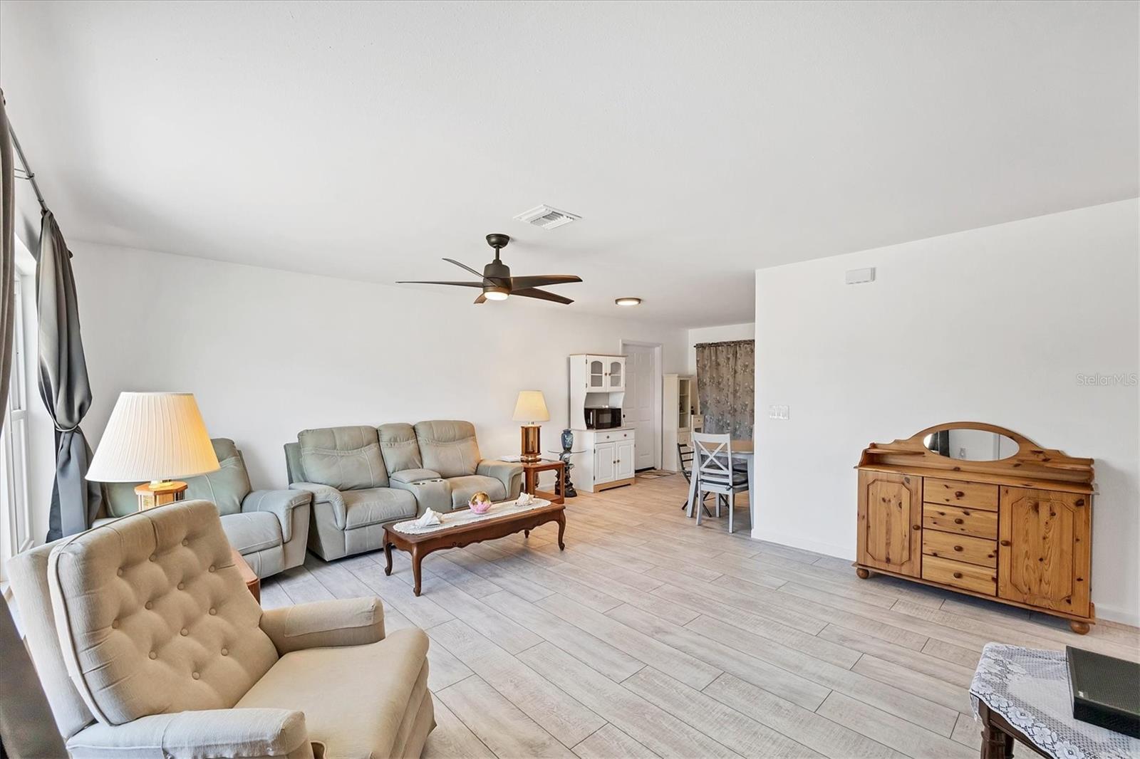 6392 COLISEUM BLVD, PORT CHARLOTTE, FL, 33981
