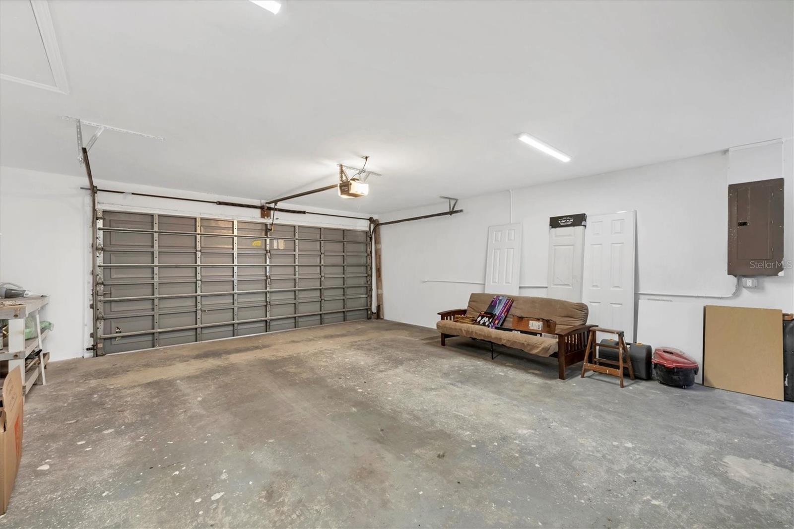 6392 COLISEUM BLVD, PORT CHARLOTTE, FL, 33981