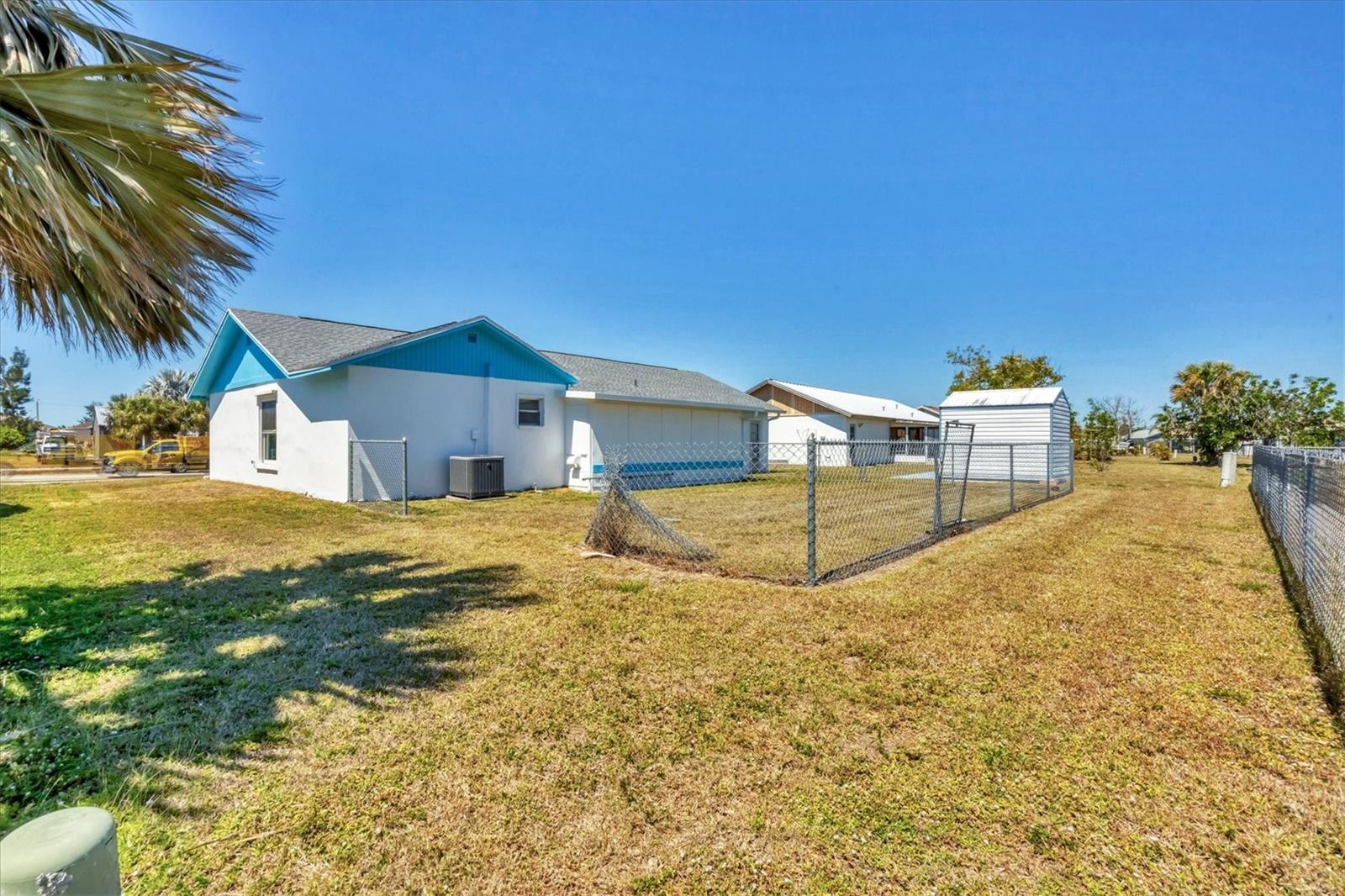 6392 COLISEUM BLVD, PORT CHARLOTTE, FL, 33981