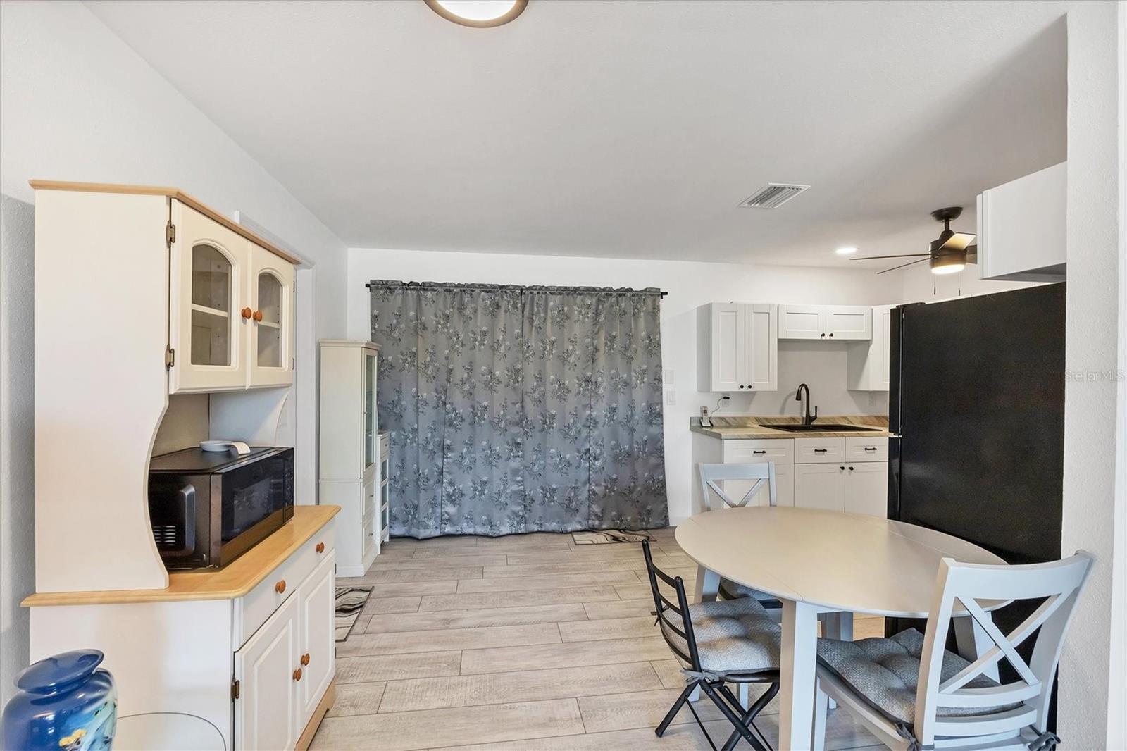 6392 COLISEUM BLVD, PORT CHARLOTTE, FL, 33981