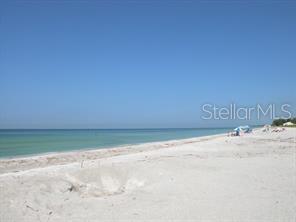 4420 EXETER DR #302, LONGBOAT KEY, FL, 34228